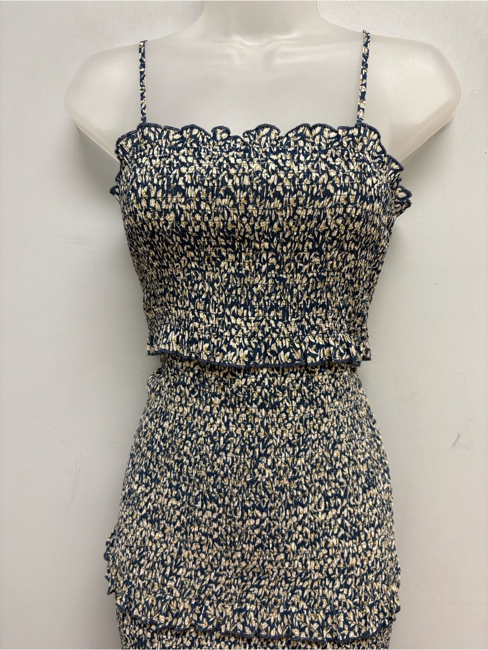 Mable Smocked Floral Tiered Midi Dress Size Medium - Picture 4 of 13